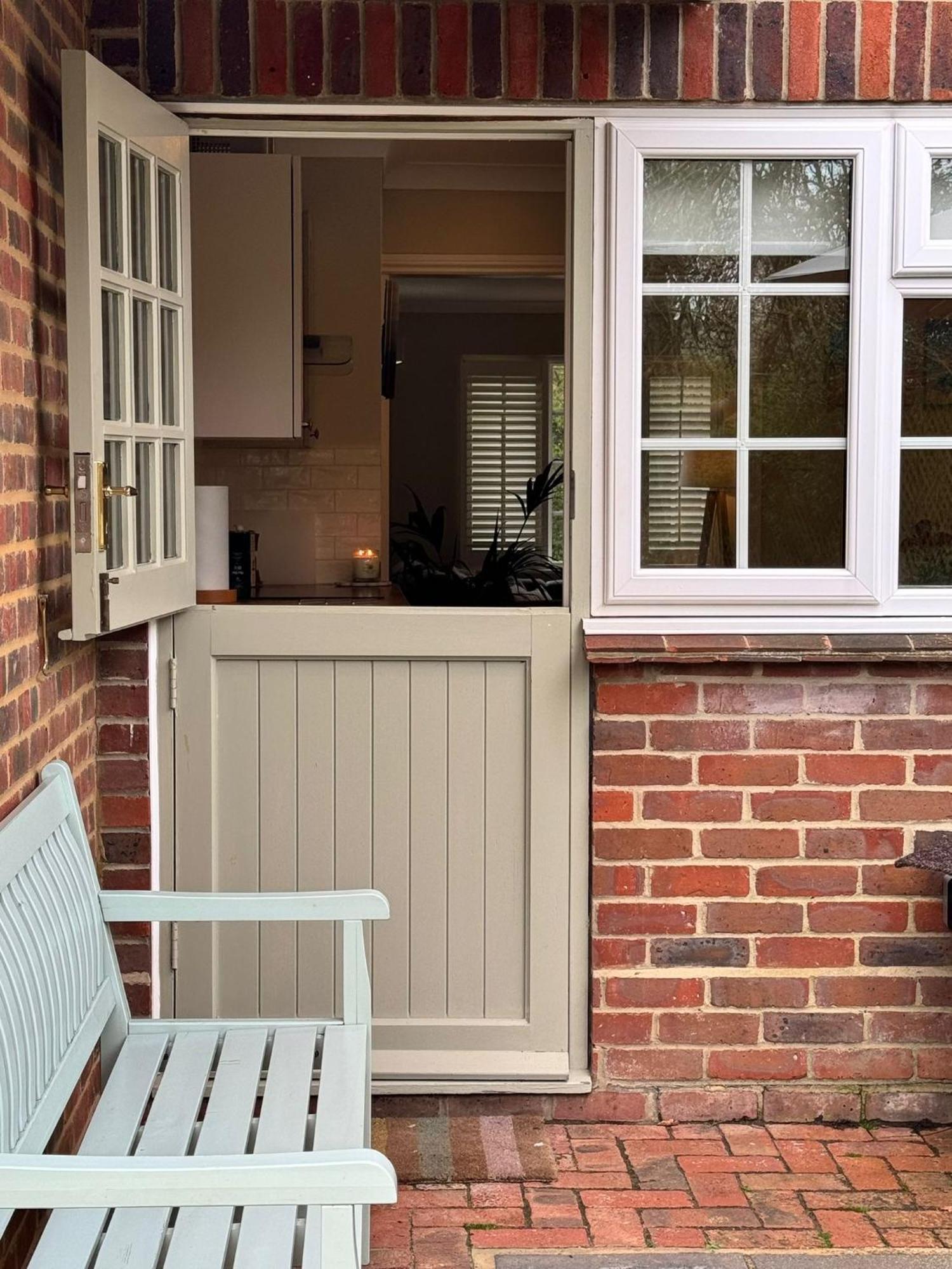 'Bramley Fall Cottage' ' On Site Ev Point - Attached Cottage,3 Separate Bedrooms -1 On Ground Level, Sleeps 6, 2 Bathrooms, Sandy Wittering Beach 8Min Drive, Rural Location, Child Friendly, Small Breed Dog Friendly, Private Parking Chichester Bagian luar foto